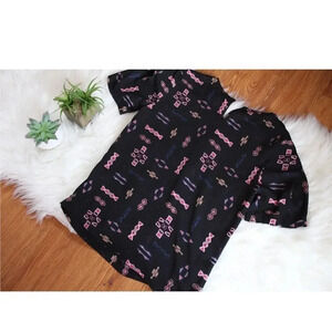 Short sleeve sheer top